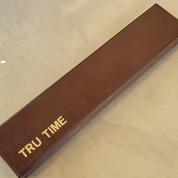 Tru Time Ronica Gold-dipped Ladies Quartz Watch - Picture 9 of 10